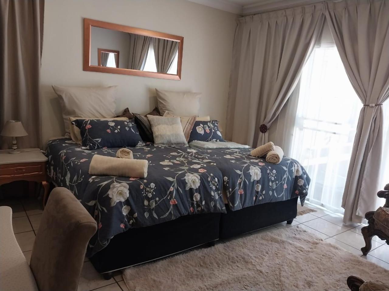 The Elephant Room At Frederick'S Place Pretoria-Noord Εξωτερικό φωτογραφία