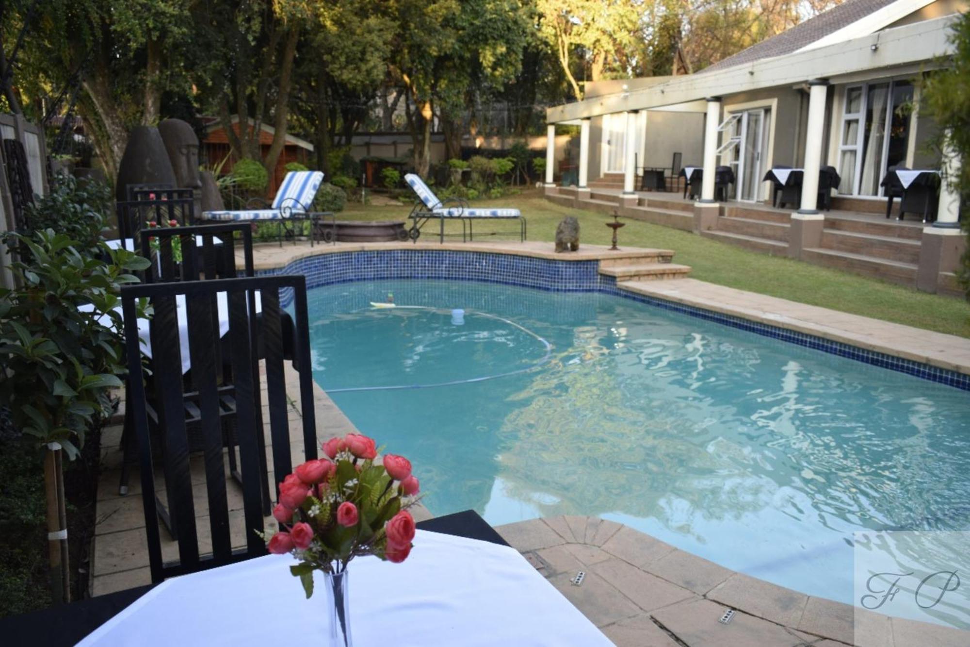 The Elephant Room At Frederick'S Place Pretoria-Noord Εξωτερικό φωτογραφία