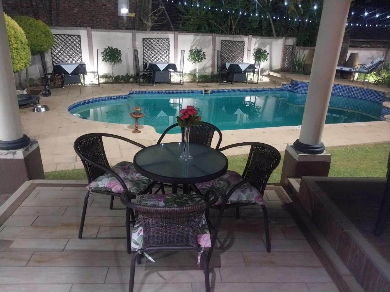 The Elephant Room At Frederick'S Place Pretoria-Noord Εξωτερικό φωτογραφία