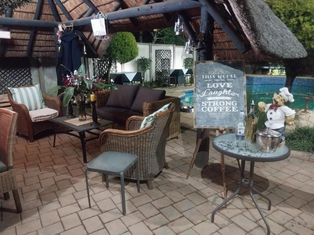The Elephant Room At Frederick'S Place Pretoria-Noord Εξωτερικό φωτογραφία